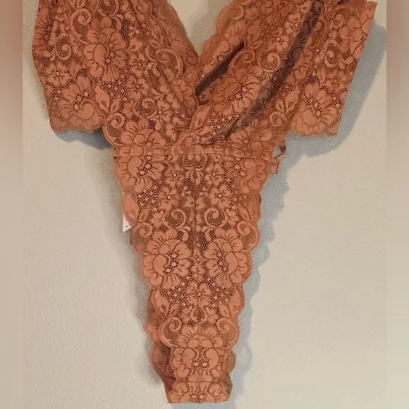 Free People x We Are HAH Cut To The Chase Bodysuit in Brown Sugar NWT Size Large - Picture 3 of 11